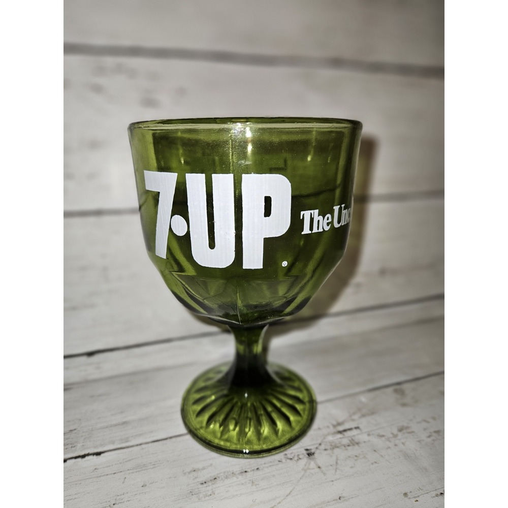 7-UP Green Glass Goblet ~ The UnCola 70's Seven Up Soda Drink 6" x 4" Vintage